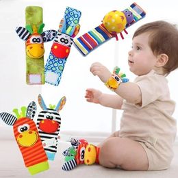 Kinderen Sokken 0 12 Maanden Baby Speelgoed Rammelaars Speelgoed Dier Polsband Rammelaar Voet Bug Fopspeen 231109