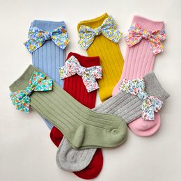 Calcetines para niños de 04 años, niñas pequeñas, lazos de flores de algodón, hasta la rodilla, suave, para bebés, con rayas largas, estilo princesa para niños 230601