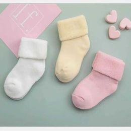 Kinder sokken 1 paar babysokken verdikte kinderen Warm pasgeboren sokken Terry Warm Winter Knie High Socks Pasgeboren LEGSL2405