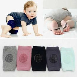 Kids Sokken 2019 Babyaccessoires Baby Safety elleboog Kruipen Knie Ademend en Warm Silicone Dot Anti Slip Knee Protectionl2405