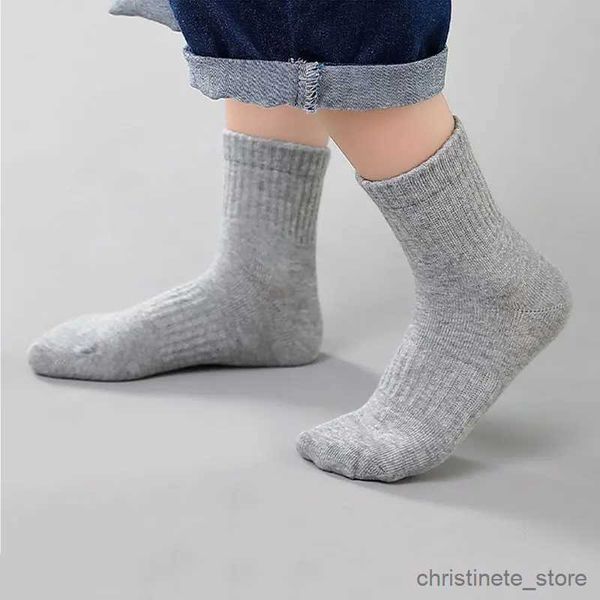 Calcetines para niños 3 par/lote calcetines para niños primavera otoño negro blanco gris sólido estudiante deportes niños calcetines niñas calcetines calcetines para niños para 4 6 8 12 R231204