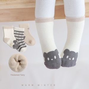 Calcetines para niños 3 pares / gran cantidad de calcetines gruesos de algodón con lazo para bebés nacidos calcetines suaves y cálidos de invierno calcetines de piso para niños y niñas 230408