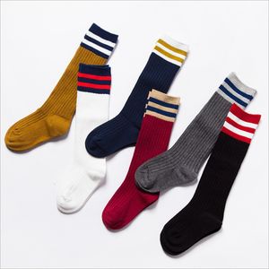 Chaussettes enfants 3 paires / lot chaussettes enfants chaussettes hautes filles garçons chaussettes d'école pour filles enfants sport chaussettes longues en coton rayé 230608