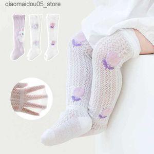 Kids Socks 3 paar 0-3y zomer Baby Socks pasgeboren lange sokken dunne en ademende babymeisje lange mesh sokken schattige peuter knie hoge sokken Q240413