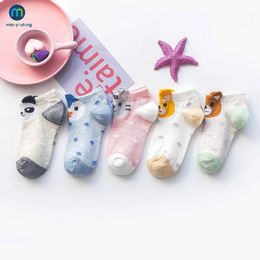 Chaussettes pour enfants 5 paires / lot Nouveaux chaussettes en maille en coton mou pour filles garçons animaux mignons chaussettes minces bébé nouveau-né les chaussettes courtes enfants miaoyoutong y240504