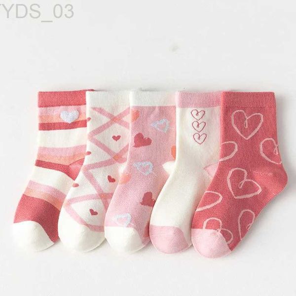 Calcetines para niños 5 par/lote calcetines de algodón suave para niños amor coreano corazón estampado de flores calcetines de niña otoño invierno cálido niños calcetines de tubo medio YQ240314