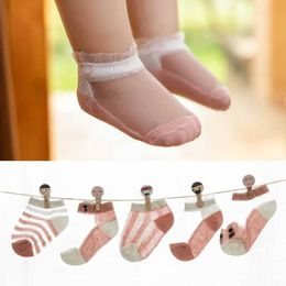 Chaussettes pour enfants 5 paires / lot d'été automne en maille mince pour enfants coton coton bébé chaussette en soie en cristal respirant pour filles garçons y240504