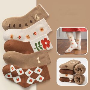 Chaussettes pour enfants 5 paires de chaussettes pour enfants en pur coton automne hiver épaissi Terry dessin animé Terry-loop bonneterie garçons filles garder au chaud chaussettes 1-12 ans 231121