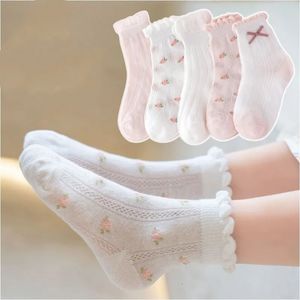 Chaussettes pour enfants 5 pairesLot printemps été coton filles motif de fleurs mignon pour enfants bébé petite fille vêtements accessoires 231007