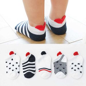 Kids Socks 5pairs/Lot 0-2y Cute Lovely Short Baby Socks Red Heart For Girls Cotton Mesh Cute Newborn Boy Toddler White Sock Y240504