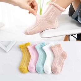 Chaussettes pour enfants 5 paires / lot 0-5y chaussettes bébé coton d'été jacquard chaussettes enfants minces filles colorées solides mignon bec nouveau-né pour tout-petits bébé y240504