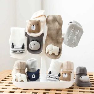 Kinder sokken herfst en winter zacht katoenen babymeisjes sokken pasgeboren cartoon dier baby sokken baby boy socks non slip vloer sokken lente sokken d240513