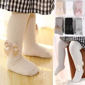 Kinder sokken herfst nieuwe Koreaanse stijl katoen gebreide boog strak meisje verticale streep panty meisje kinderen kousen prinses bowknet panty y240504