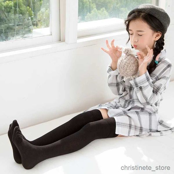 Calcetines para niños Otoño invierno niñas calcetines hasta la rodilla niños niños color sólido pantorrilla larga sobre la rodilla calcetines para niños pequeños calcetin R231125