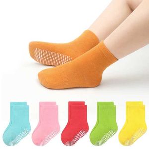 Kinderen Sokken Baby Socks Childrens Lijm Anti-slipvloer Sokken Geschikt voor zuigelingen Jonge kinderen en middelgrote kinderen Trampolines Socks D240513