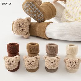 Chaussettes pour enfants Chaussettes de bébé d'animal de dessin animé mignon pour garçon fille hiver coton doux ours anti-dérapant semelle né enfant en bas âge chaussette enfants THhicken Socken 230928