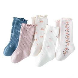 Chaussettes pour enfants mignons Babies High Knee rides sur les côtes des nourrissons Girls d'automne et chaussettes garçons pour les âges de 0 à 5L2405