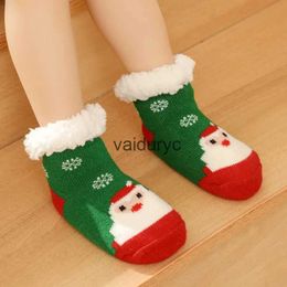 Kids Socks Lawadka 0-6t Kerstmis Santa Claus pasgeboren baby voor meisjes jongens winter dik warme peuterbodem ldren's anti-slip H240508