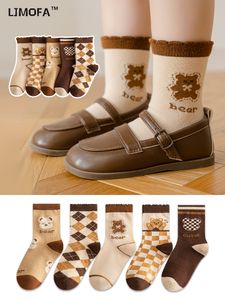 Enfants Chaussettes LJMOFA 5 Paires Hiver Automne Plaid Rayé Filles Mignon Dessin Animé Ours Motif pour Bébé Rétro Planche À Roulettes Chaussette C159 230407