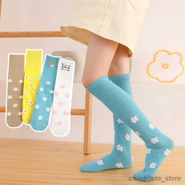 Calcetines para niños, medias de algodón agradables para la piel para niñas de princesa, calcetines largos bordados con flores preciosas por encima de la rodilla, calcetines largos con letras para bebés y niños