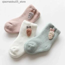 Chaussettes pour enfants chauds chaussettes pour bébé mignon et doux automne-né bébé fille chaussettes lapin chaussures bébé Q240413