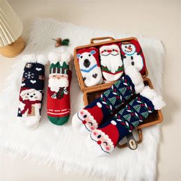 Chaussettes pour enfants hiver dessin animé noël garçons filles épaissir coton plancher chaud enfants chaussette antidérapant thermique mignon famille 231207