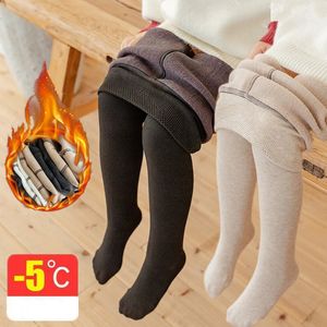 Chaussettes pour enfants Collants en laine d'agneau d'hiver pour bébés filles Collants solides Pantalons Enfants Épaississement Leggings Skinny avec vêtements en polaire 231214