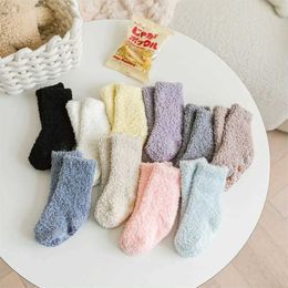 Chaussettes pour enfants hiver épaisses chaussettes nouveau-nés corail Velvet Childrens chauds jambes chaudes filles garçons doux enfants automne