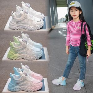 Kinderen sportschoenen kinderen casual rennen voor jongensmeisjes mode solide sneakers lente herfst antiskid soft 240426