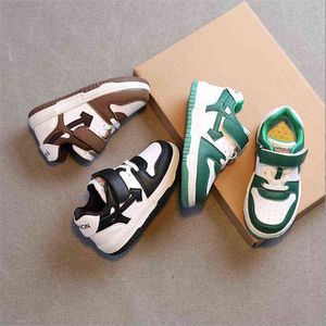 Kinderen sportschoenen lente herfst nieuwe kleur bijpassend meisje sneakers boys mode veter soft soft sole ademende platte casual schoenen g220517