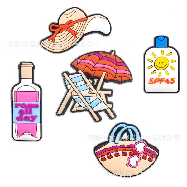 Kids Summer Beach Party Anime Charms Wholesale Enfance Memories Funny Gift Cartoon Charmes Accessoires de chaussures PVC Décoration Boucle Soft Rubber Clog Charmes