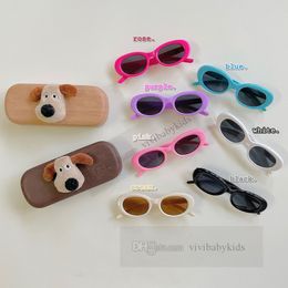 Kids Sungalss avec des lunettes Applique de chiens de poupée Définit les enfants Candy Couleur Couleur Protective Eyewar Garçons Girls UV 400 PLACE SUN-BLOCK Z7690