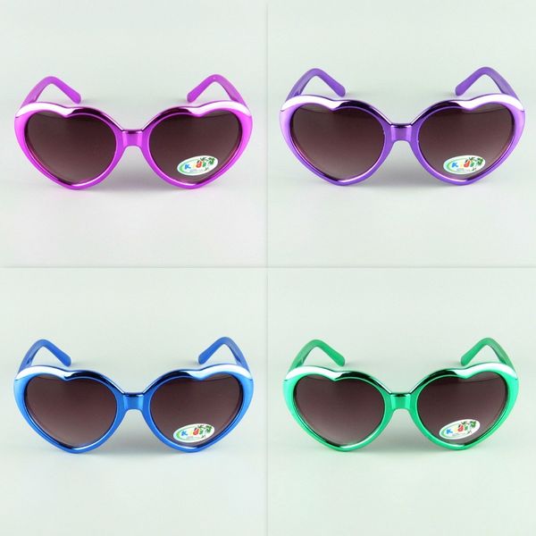 Enfants lunettes de soleil amour coeur forme lunettes de soleil brillant couleur cadre enfants lunettes 4 couleurs en gros