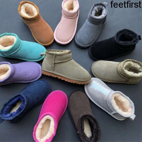 Pantoufles Tasman pour enfants, toboggan en peluche, botte de neige australienne, chaussures d'hiver, demi-bottes classiques, mini butin en fourrure pour bébé, garçons et filles, bottines en daim à la mode