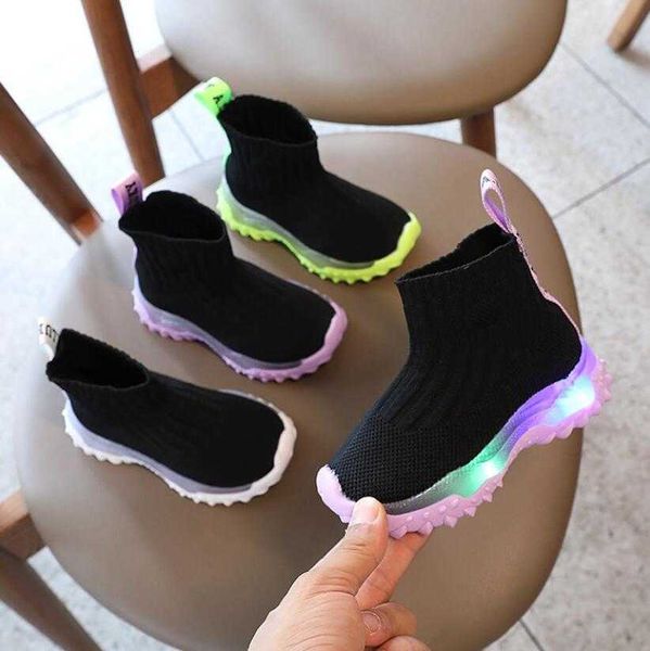 Enfants Toddler Chaussures Led Glowing Sneakers Avec Lumière Enfants Chaussures De Course Antidérapant Mode Lumineux Sport Chaussures Pour Filles Garçons G1025