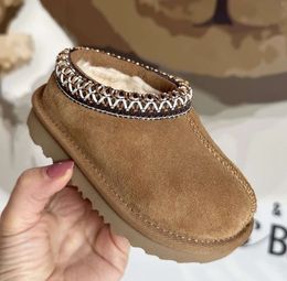 Zapatillas Tasman II para niños pequeños Zapatos de bebé Tazz Chanclas de piel castaña Piel de oveja Shearling Classic Ultra Mini Boot Mulas de invierno con semillas de mostaza Lana sin cordones Little b175