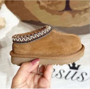 Niños pequeños Tazmans Zapatillas Tazz Niños Zapatos de bebé Diapositivas de piel Ultra Mini Bota Mulas de invierno Lana sin cordones Pequeños grandes Zapatos de algodón impermeables botas