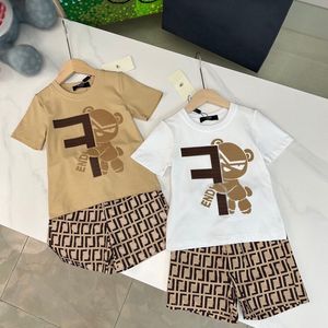 Kids Tracksuis deuis de survêtement bébé vêtements pour enfants ensembles de marque classiques costumes de marque pour enfants à manches courtes à manches lettres de mode de mode SS