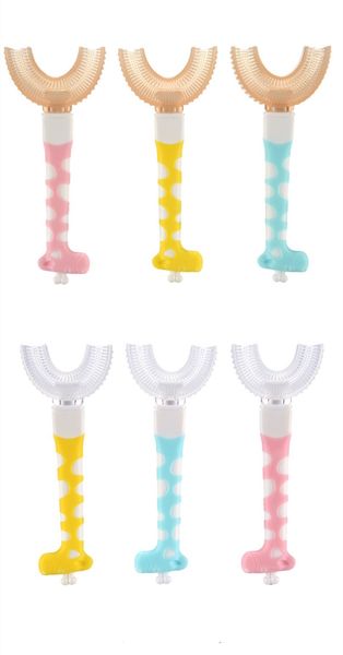 Brosse à dents en silicone en forme de U pour enfants, poignée de cerf, poils ultra doux, outil de brossage des dents de bébé, outils de soins buccaux pour enfants, grossiste