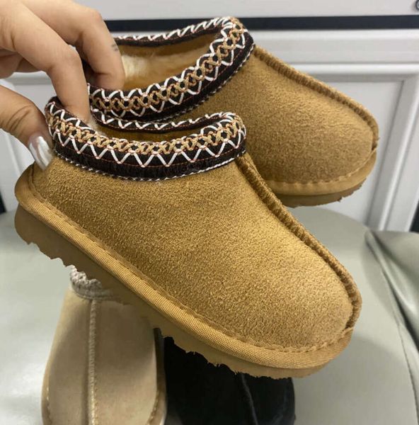 Enfants UG G Tasman II Pantoufles Tazz Chaussures pour bébé Claquettes en Fourrure de Châtaigne Peau de Mouton Shearling Classique Ultra Mini Boot Mules d'hiver Bottes en Daim à enfiler pour Enfants