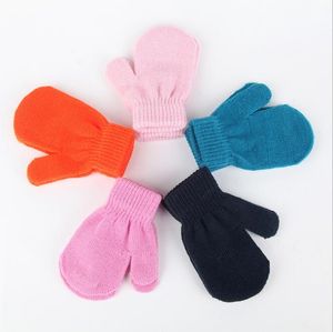 Enfants gants chauds à tricoter doux gants magiques garçons filles mitaines unisexe enfants gants d'hiver enfants laine Luvas enfants mitaines en tricot