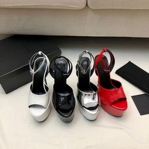Kika Plateforme Pumps Sandals Talons Stilletto Amond Open Toe Women's Luxury Designers Patent Leather Sole extérieure jolies chaussures de robe de soirée 155 mm