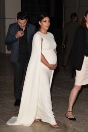 Kim kardashian moederschap avondjurken met caped Caftan Dubai lange prom jurken voor zwangere vrouwen rode tapijt celebrity jurk 2019 goedkoop