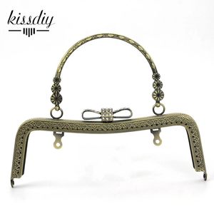 Kissdiy 3pcs / lot 20 cm Diamond Kntbow Metal Purse Cadre vintage Handle Antique Bronze en relief Kiss Clâne des sacs Diy ACCESSOIRES 240419