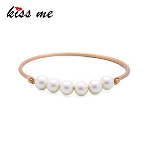 Kissme elegante imitación perla brazalete para mujeres regalos estilo clásico color oro brazalete 2021 nueva joyería de moda al por mayor q0719