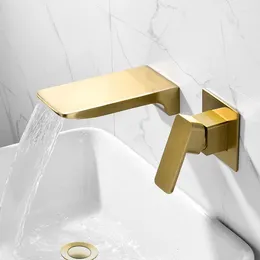 Robinets de cuisine robinet de lavabo cascade mural en or brossé avec drain