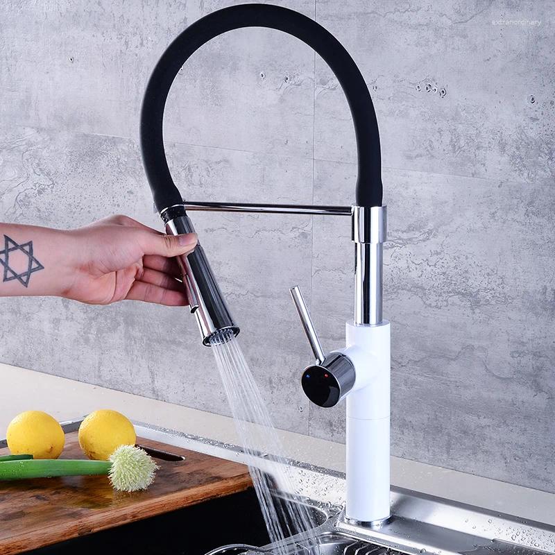 キッチン蛇口蛇口ティーム仕上げと冷水クラシックブラスマテリアルプロセススイベルシンクフェイス