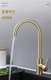 Robinets de cuisine robinets d'évier doré brossé de haute qualité