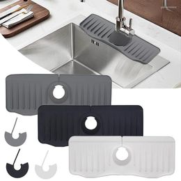 Keuken kranen siliconen kraanmatige mat voor gootsteen spons raasrek verstelbare splash catcher badkamer aanrechtbescherming