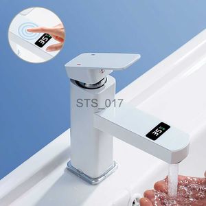 Keukenkranen Slimme temperatuur LCD Badkamer Wastafelkraan Wastafelkraan Touchscreen Messing Dekmontage Koud Warmwatermengkraan Badkamerkraan x0712